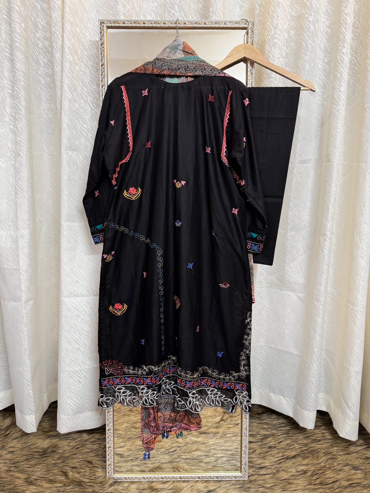 Pakistani boutique style stitched /ready to wear cotton 3 piece kamiz set