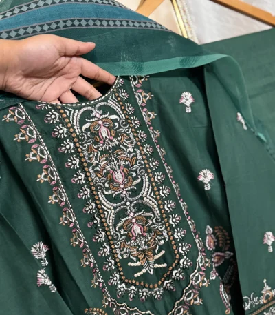 Pakistani Brand Binsaeed inspired Ready to wear 3 piece kamiz Set K-4329